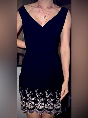 Vintage Embroidered Midi Dress Shift Pencil Fitted Skirt 4 S Black White Flower